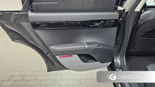 Hyundai Grandeur Hybrid (GN7) id 4279927 из Кореи 17