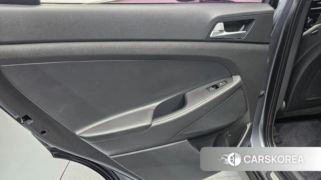 Hyundai All New Tucson id 4557813 из Кореи 17