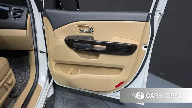 Kia The New Carnival id 4746948 из Кореи 17