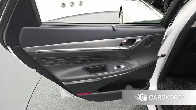 Hyundai The New Grandeur IG id 4195561 из Кореи 17