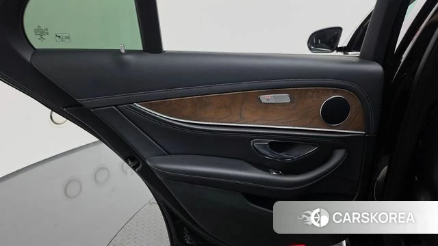 Mercedes-Benz E-Class W213 id 4855993 из Кореи 17