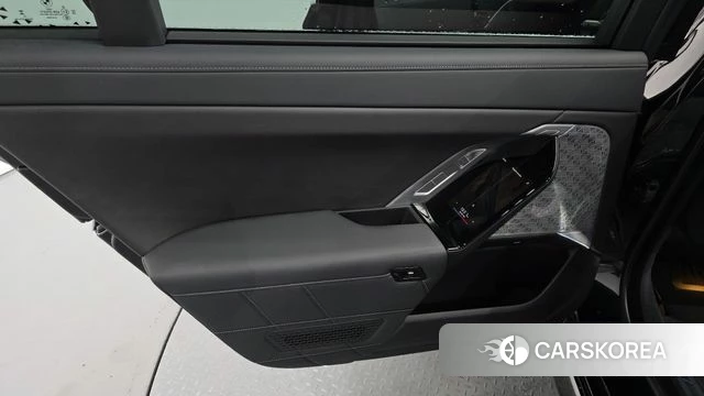 BMW i7 (G70) id 4715460 из Кореи 17