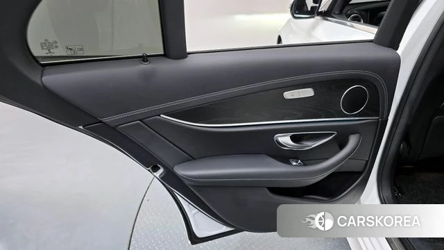 Mercedes-Benz E-Class W213 id 4223509 из Кореи 17
