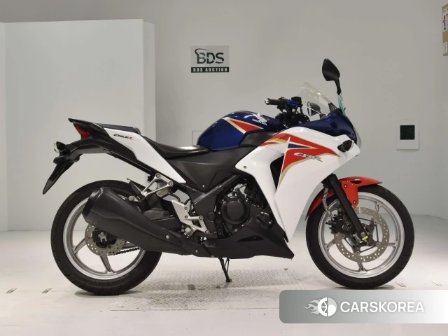 Проданный Honda CBR250R 2011 из Японии