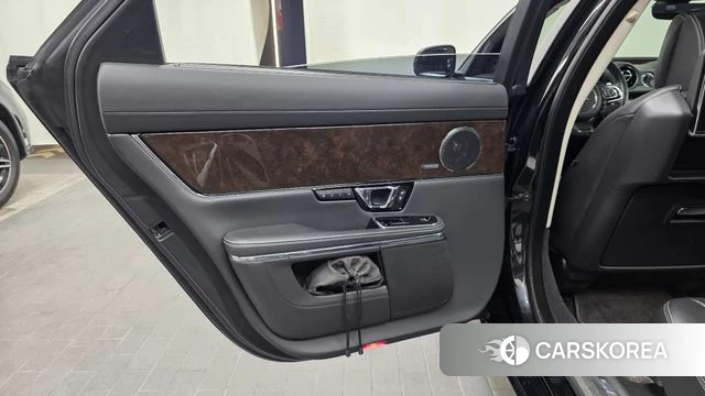 Jaguar All New XJ id 4562927 из Кореи 17