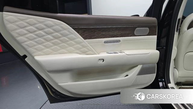 Genesis G90 (RS4) id 4696839 из Кореи 17