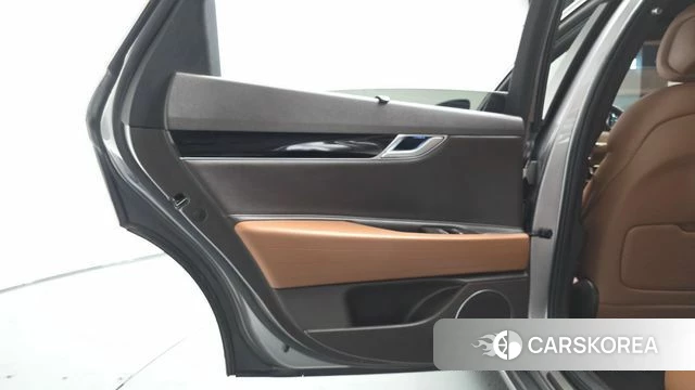 Genesis G80 (RG3) id 4232094 из Кореи 17