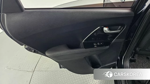 Kia Niro id 4246196 из Кореи 17