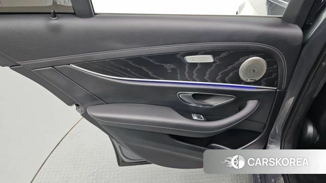 Mercedes-Benz E-Class W213 id 4749739 из Кореи 17