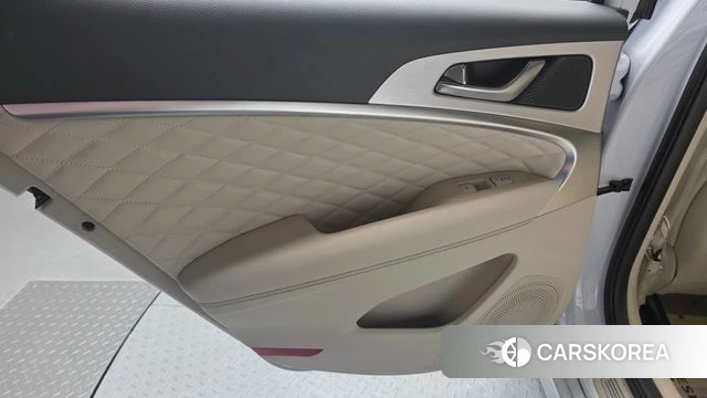 Genesis G70 id 4520336 из Кореи 17