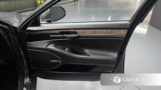 Genesis G90 id 4881593 из Кореи 17