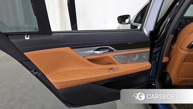BMW 7 Series (G11) id 4309050 из Кореи 17