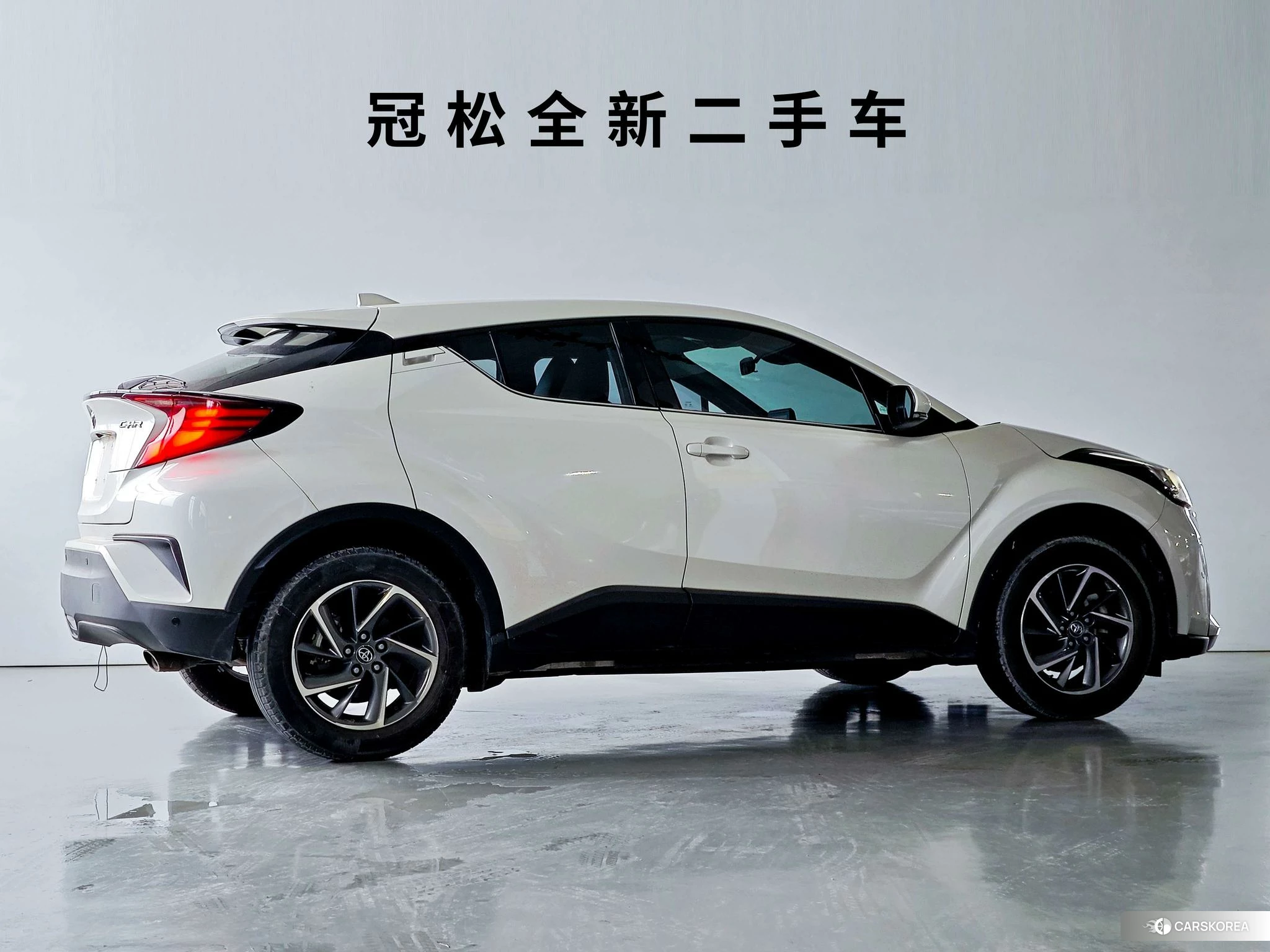 Toyota C-HR id 4467504 из Китая 17