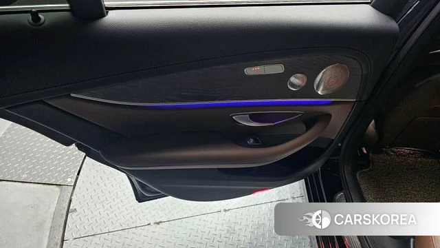 Mercedes-Benz E-Class W213 id 4202048 из Кореи 17