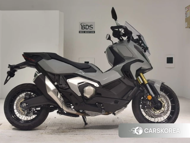 Проданный Honda X-ADV 750 2022 из Японии