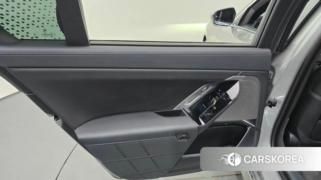 BMW 7 Series (G70) id 4608163 из Кореи 17