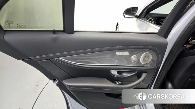 Mercedes-Benz E-Class W213 id 4592619 из Кореи 17