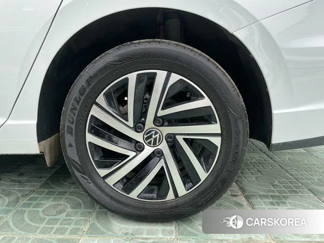 Volkswagen Lavida id 4273832 из Китая 17