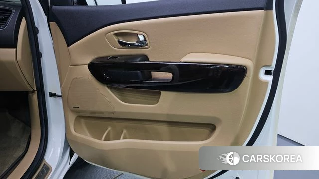 Kia The New Carnival id 4508658 из Кореи 17