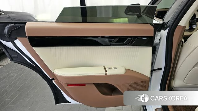 Hyundai Grandeur Hybrid (GN7) id 4400397 из Кореи 17