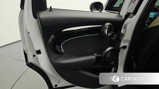Mini Cooper S id 4720354 из Кореи 17