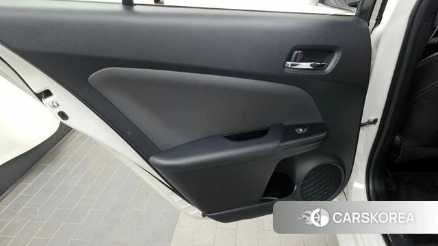 Toyota Prius 4th Generation id 4233063 из Кореи 17