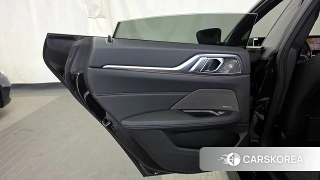 BMW i4 id 4337251 из Кореи 17