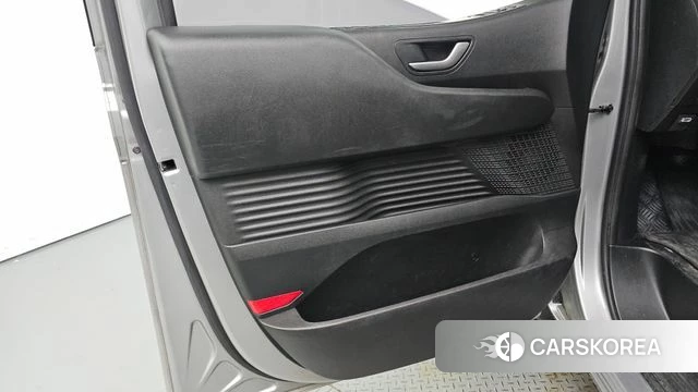 Hyundai Staria id 4936580 из Кореи 17