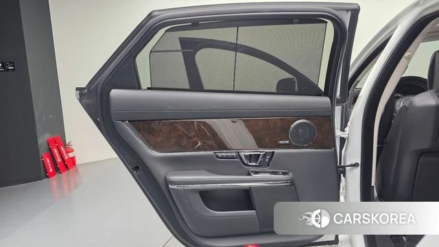 Jaguar All New XJ id 4620413 из Кореи 17