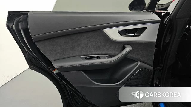 Audi Q8 (4M) id 4559931 из Кореи 17