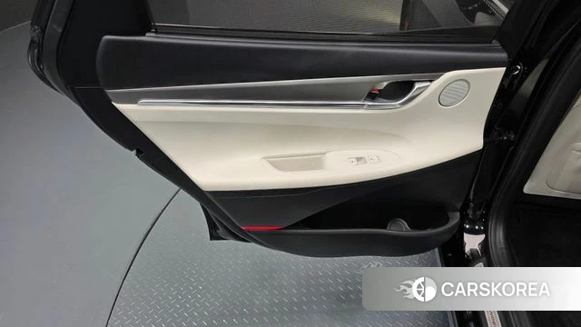 Hyundai The New Grandeur IG Hybrid id 4753902 из Кореи 17