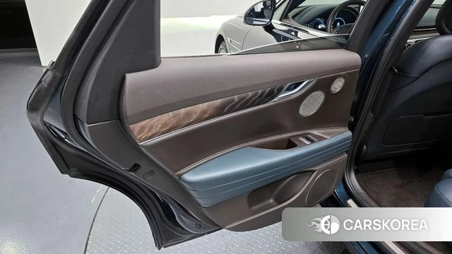 Genesis Electrified G80 (RG3) id 4303766 из Кореи 17