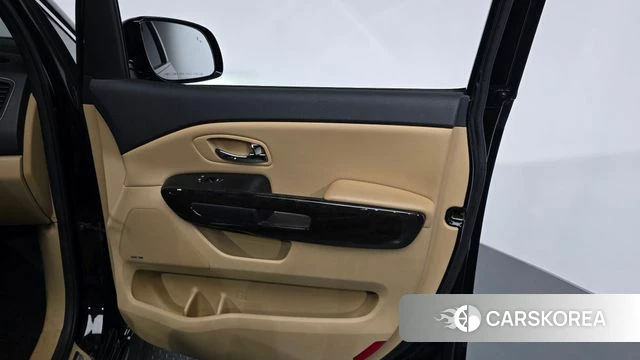 Kia The New Carnival id 4411123 из Кореи 17