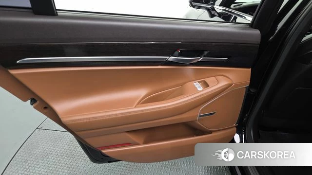 Genesis G90 id 4285167 из Кореи 17