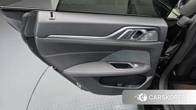 BMW 4 Series (G22) id 4892934 из Кореи 17