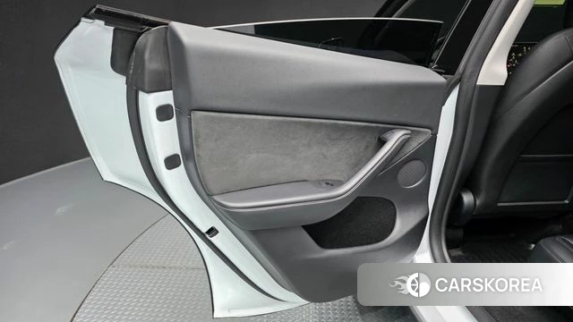 Tesla Model Y id 4783274 из Кореи 17