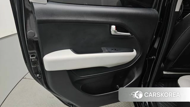 Kia The New Kia Ray EV id 4602796 из Кореи 17
