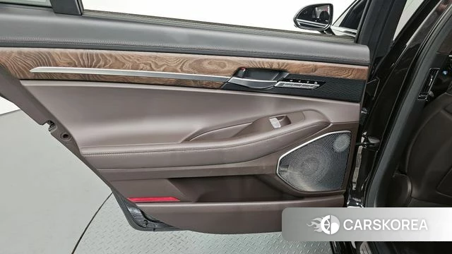 Genesis G90 id 4225435 из Кореи 17