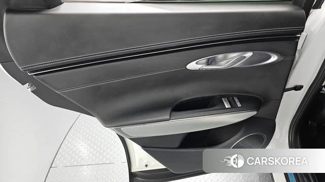 Genesis GV70 id 4657536 из Кореи 17