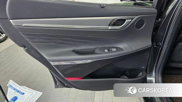 Hyundai The New Grandeur IG Hybrid id 4542515 из Кореи 17