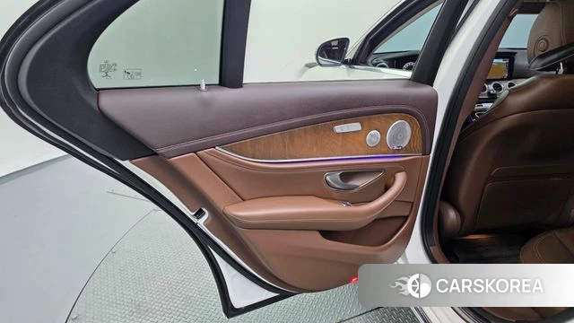Mercedes-Benz E-Class W213 id 4604839 из Кореи 17