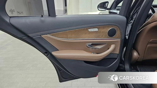 Mercedes-Benz E-Class W213 id 4445773 из Кореи 17