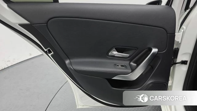 Mercedes-Benz A-Class W177 id 4243114 из Кореи 17