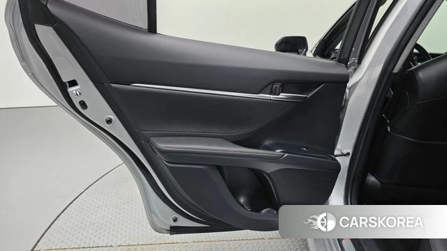 Toyota Camry (XV70) id 4717993 из Кореи 17