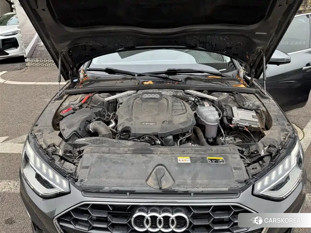 Audi A4L id 4548234 из Китая 17