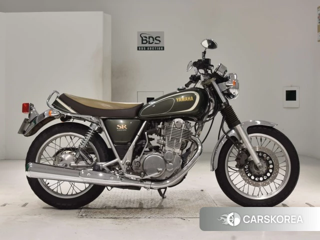 Проданный Yamaha SR 400 2013 из Японии