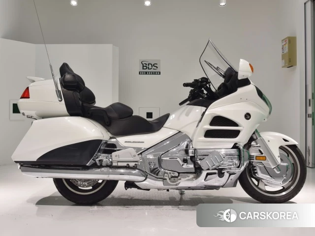 Проданный Honda GL1800 AIR NAVI 2012 из Японии