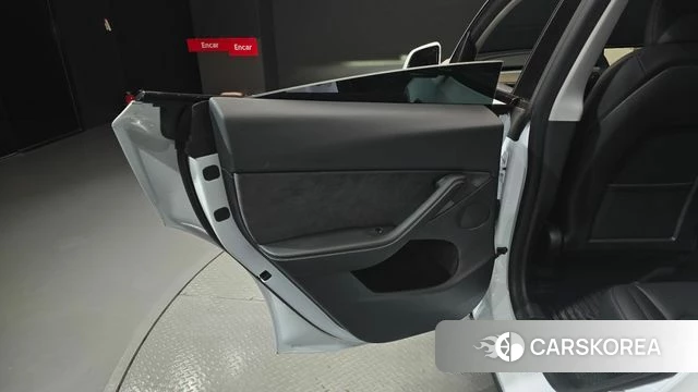 Tesla Model Y id 4533380 из Кореи 17