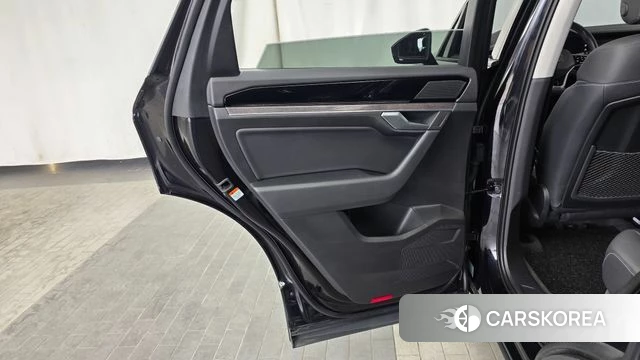 Volkswagen Touareg 3rd generation id 4304119 из Кореи 17