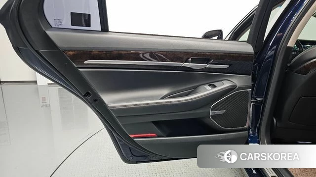 Genesis G90 id 4557656 из Кореи 17